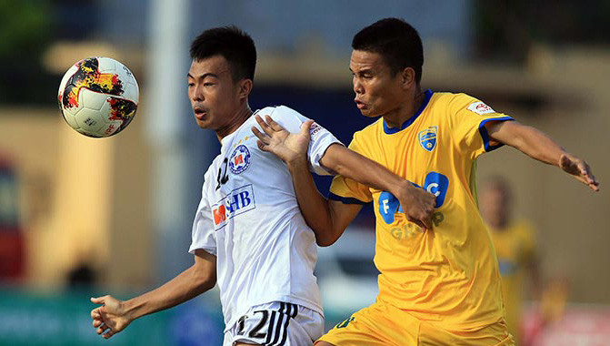 Thanh Hóa giữ ngôi đầu, SLNA đánh rơi chiến thắng