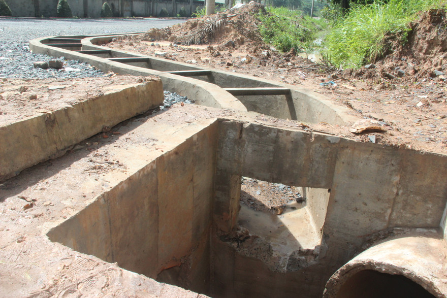 Tìm thấy thi thể bé trai bị cuốn vào miệng cống ở Đồng Nai