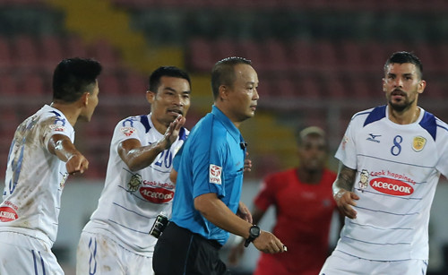 'Công Vinh không thể đòi tự bỏ tiền thuê trọng tài'