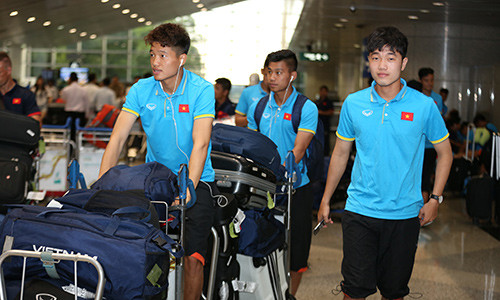 Dự SEA Games, U22 Việt Nam gặp sự cố ngay ở sân bay