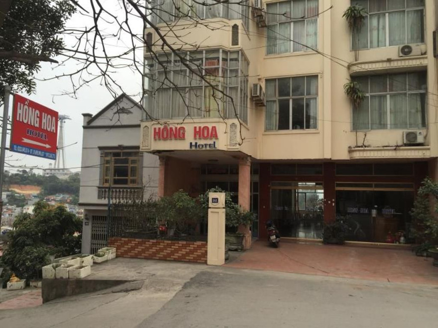 Bé 3 tuổi nguy kịch sau cú ngã từ tầng 5 khách sạn