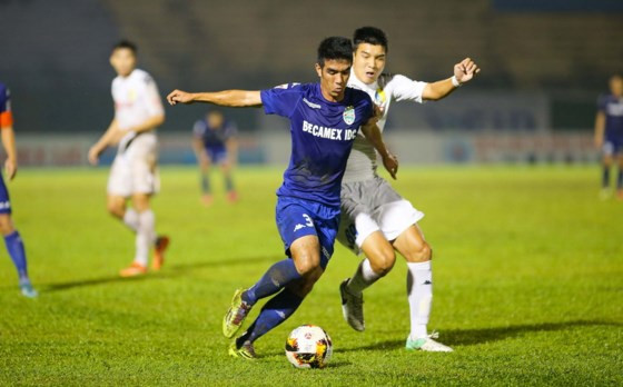 B.Bình Dương thắng dễ CLB Hà Nội. Ảnh: SGGP.