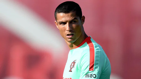 Cơn thịnh nộ của Ronaldo