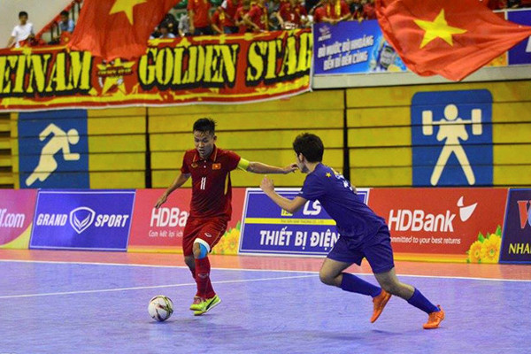 Tuyển futsal Việt Nam dễ dàng giành chiến thắng kỷ lục 24-0 trước Philippines.