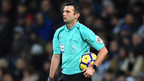 Tiết lộ giật mình về trọng tài bắt chính derby Manchester