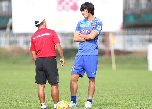 Chấn thương khiến gần nửa năm qua Tuấn Anh chưa thể ra sân đá trận nào. 