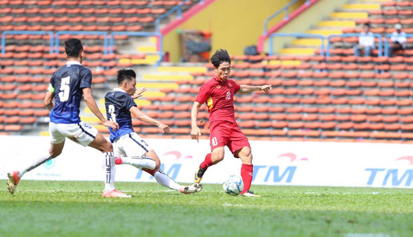 Công Phượng lập cú đúp bàn thắng ở trận này. Ảnh: Vnexpress.