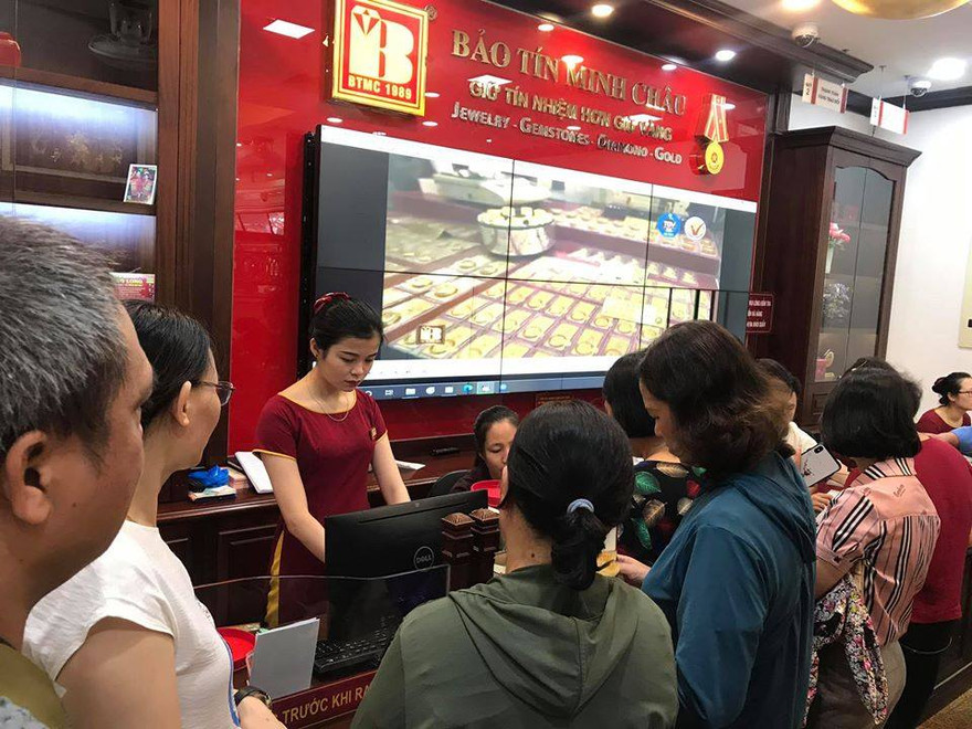 Giá vàng tăng cao kỷ lục lên mốc 54 triệu đồng/lượng ngày hôm nay.