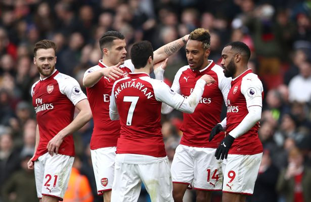 'Bom tấn' bùng nổ, Arsenal đại thắng Stoke City