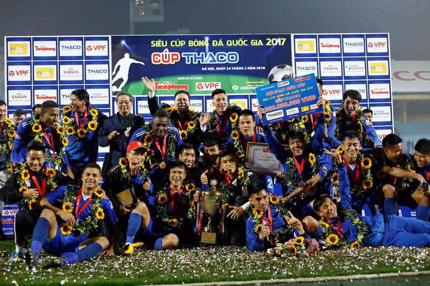 Niềm vui chiến thắng của các cầu thủ Quảng Nam. Ảnh: Như Ý