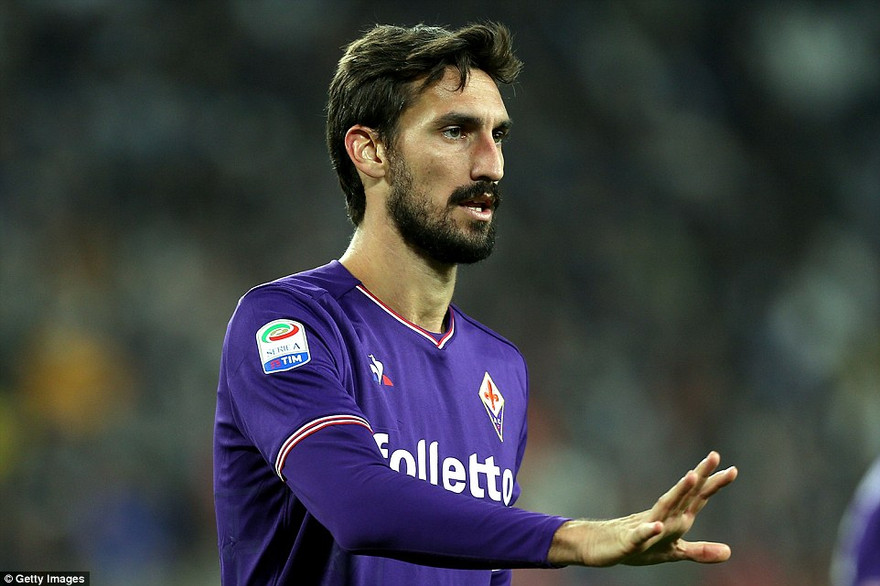 Trung vệ Davide Astori 