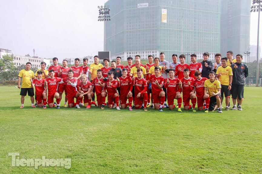 Đội tuyển Việt Nam trong buổi tập cuối cùng trước khi lên đường sang Qatar tập huấn. Ảnh: Duy Phạm