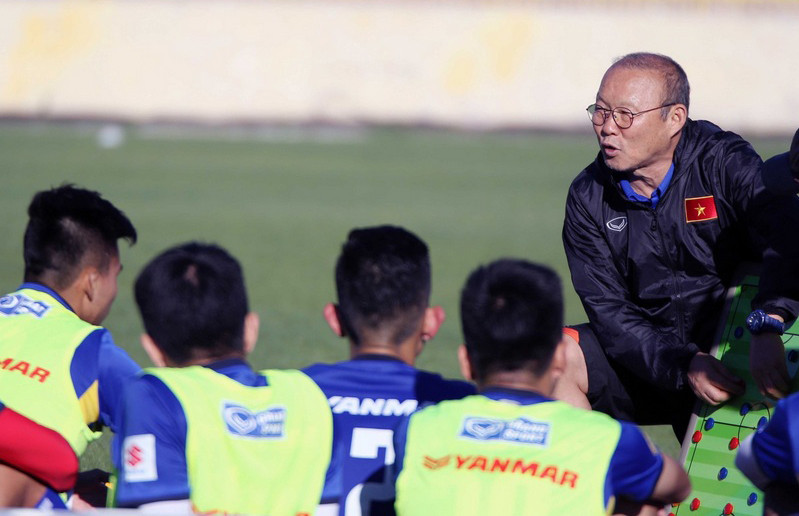 Tuyển Việt Nam áp sát top 100 trên bảng xếp hạng FIFA