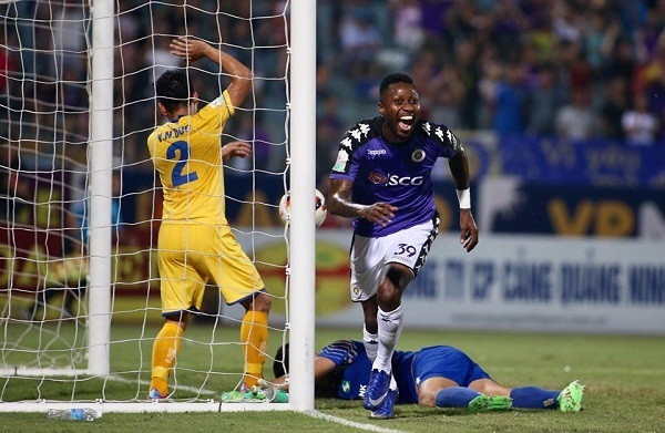 Samson lập cú đúp ở trận này. Ảnh: Vnexpress