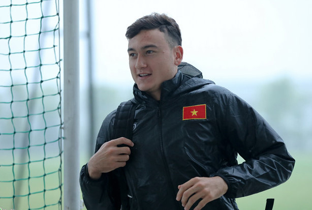 Thủ môn Văn Lâm bất ngờ bị loại khỏi danh sách dự Asiad 20. Ảnh: Zing