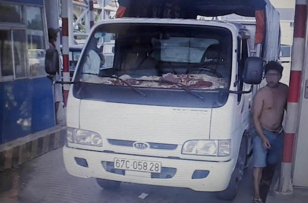 Phương tiện của tài xế Tú dừng ở trạm T2