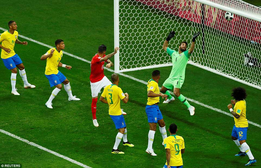 BÌNH LUẬN WORLD CUP Brazil: Tàu tốc hành về mặt đất 