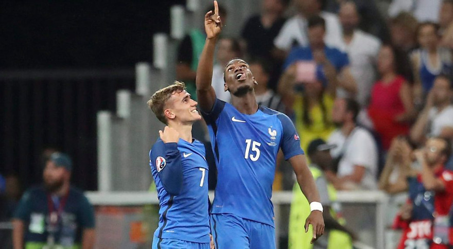 Griezmann (trái) và các đồng đội có cơ hội lớn để đem về chức vô địch thế giới thứ hai cho ĐT Pháp