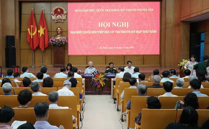 Toàn cảnh cuộc tiếp xúc cử tri quận Ba Đình. Ảnh: Hoàng Mạnh Thắng