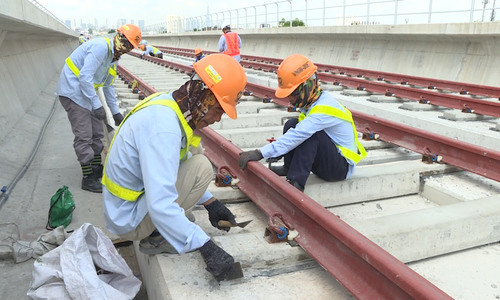 Công trường không nghỉ lễ của tuyến metro số 1 Sài Gòn