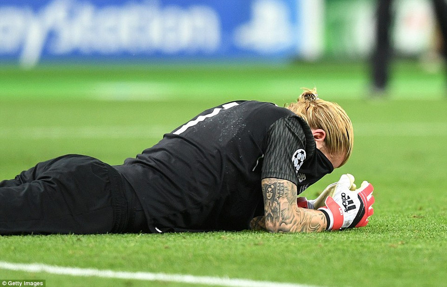 Tội đồ Karius : 'Tôi đã kéo Liverpool xuống đáy sâu thất vọng'