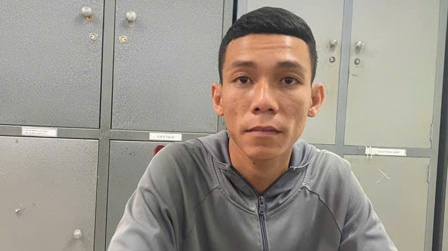 Chiếm đoạt tiền công ty để đánh bạc trên mạng