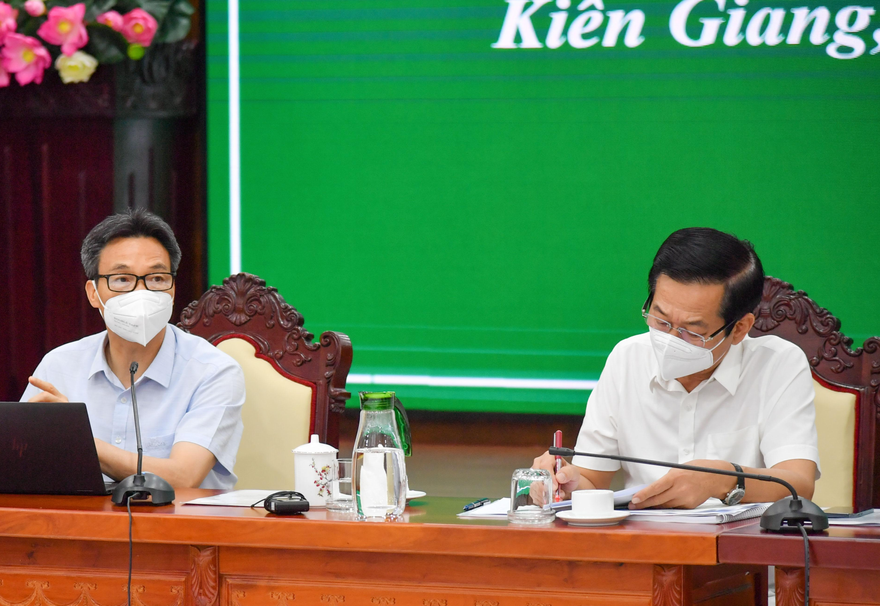 Phó Thủ tướng Vũ Đức Đam làm việc với lãnh đạo tỉnh Kiên Giang.