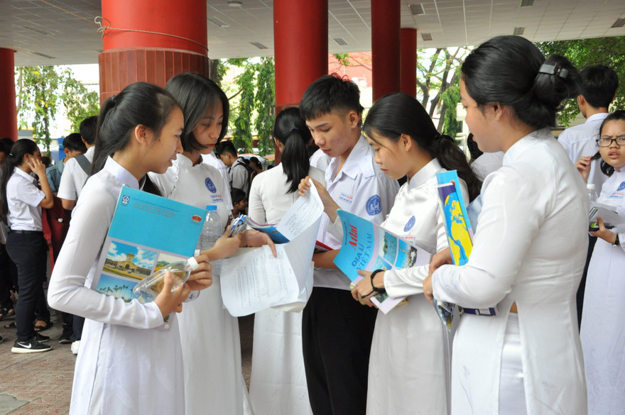 Atlat Địa lý Việt Nam đối với môn thi Địa lý được phép mang vào phòng thi