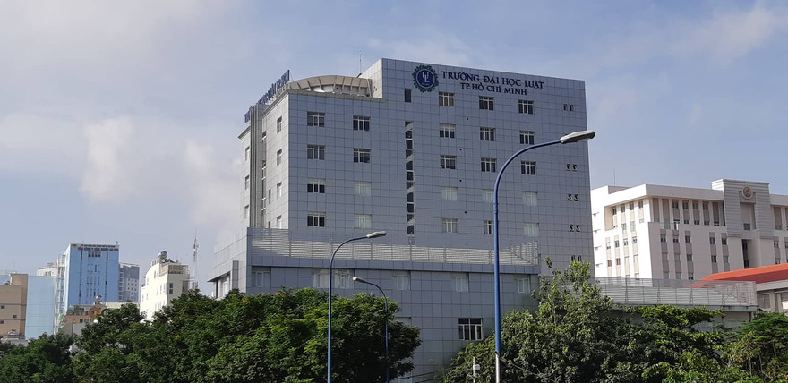 Trường ĐH Luật TPHCM nơi đang xảy ra nhiều lùm xùm