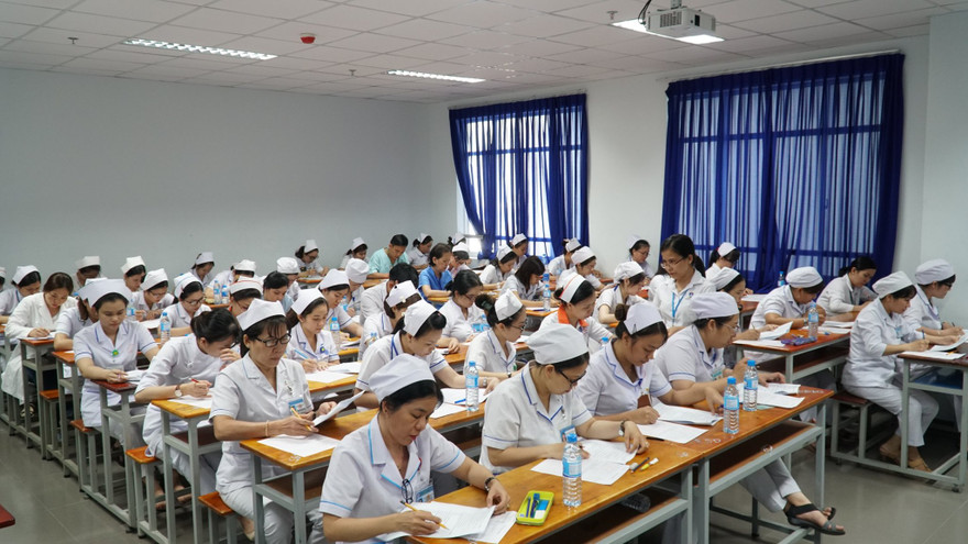 Nhiều trường ĐH phía Nam công bố điểm sàn xét tuyển đào tạo ngành y dược