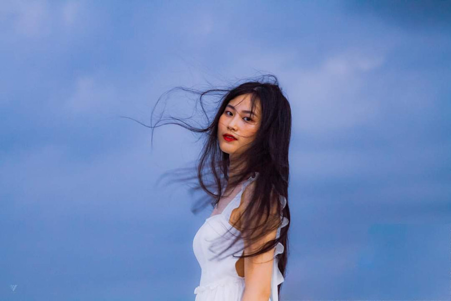 Nguyễn Thị Phương Uyên, sinh viên năm ba, Khoa Du lịch đăng quang Hoa khôi Trường Đại học Tài chính – Marketing 