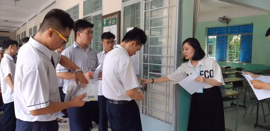 Thí sinh dự thi kỳ thi THPT Quốc gia 2019
