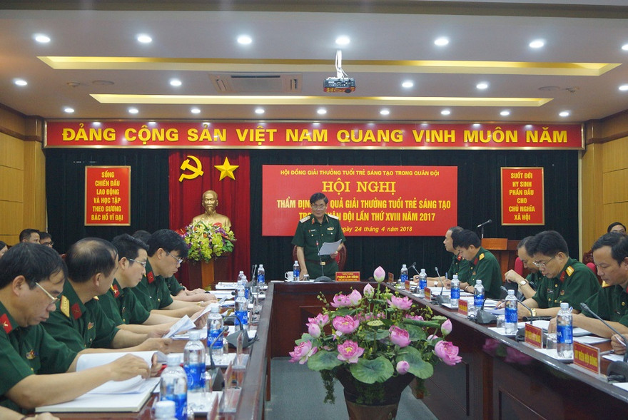Quang cảnh hội nghị