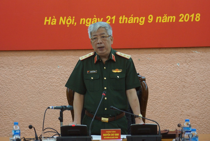 Thượng tướng Nguyễn Chí Vịnh, Thứ trưởng Bộ Quốc phòng chủ trì phiên họp, sáng 21/9