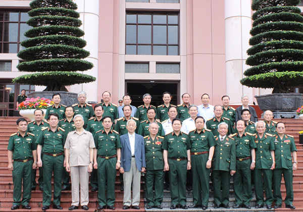 Các tướng lĩnh về dự cuộc gặp mặt