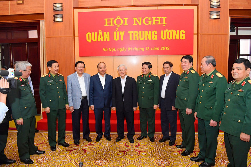 Tổng Bí thư, Chủ tịch nước Nguyễn Phú Trọng, Thủ tướng Chính phủ Nguyễn Xuân Phúc và các đại biểu dự hội nghị, sáng 1/12