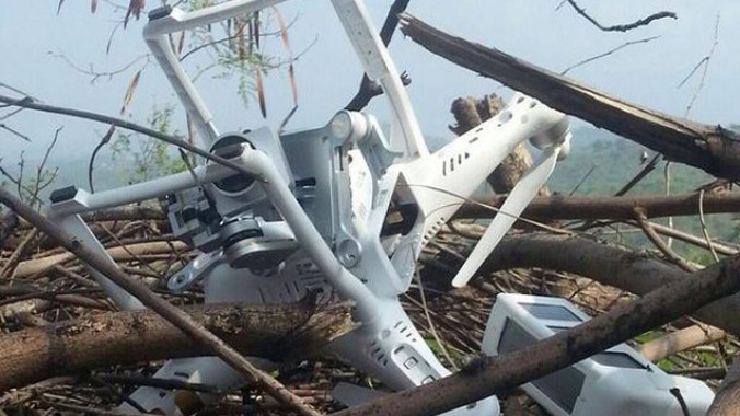 Hình ảnh chiếc máy bay không người lái bị bắn hạ do quân đội Pakistan cung cấp (Nguồn: http://tribune.com.pk/)