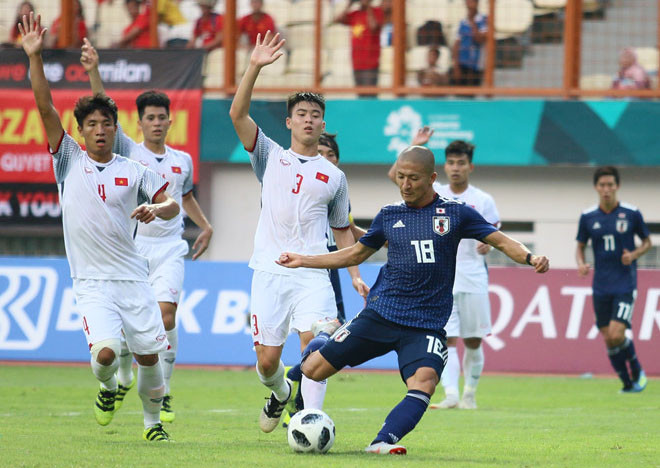 Olympic Việt Nam từng đọ sức với Olympic Nhật Bản ở Á vận hội 2018. Ảnh: Zing