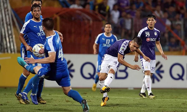 Quang Hải lập cú đúp bàn thắng ở trận này. Ảnh: Vnexpress