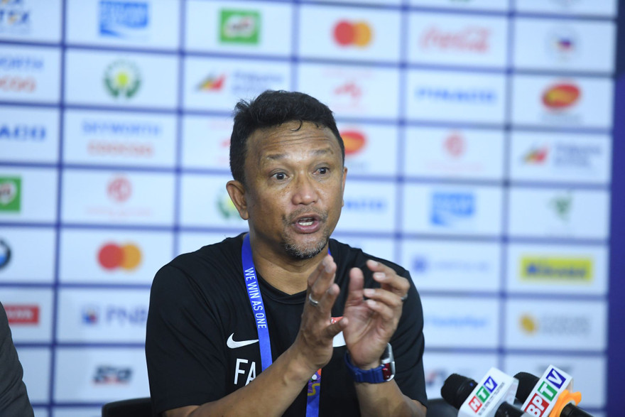 HLV Fandi Ahmad của U22 Singapore. Ảnh: Tuấn Hải 