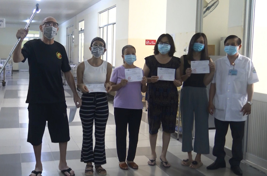 Năm bệnh nhân COVID-19 được xuất viện chiều 31/8.