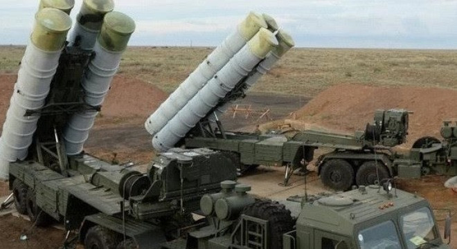 'Rồng lửa' S-400 Triumf không có đối thủ trên thế giới?