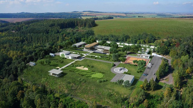 Boong-ke sang trọng nằm dưới một khu vực rộng 323.000 m2. Ảnh: DM