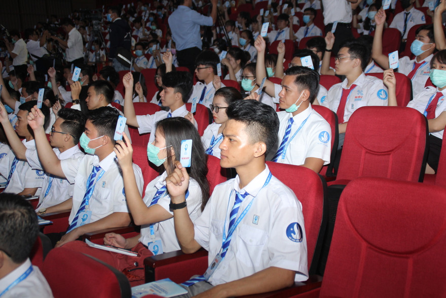 Sinh viên TPHCM thảo luận những đề án, công trình trọng điểm giai đoạn 2020 - 2023