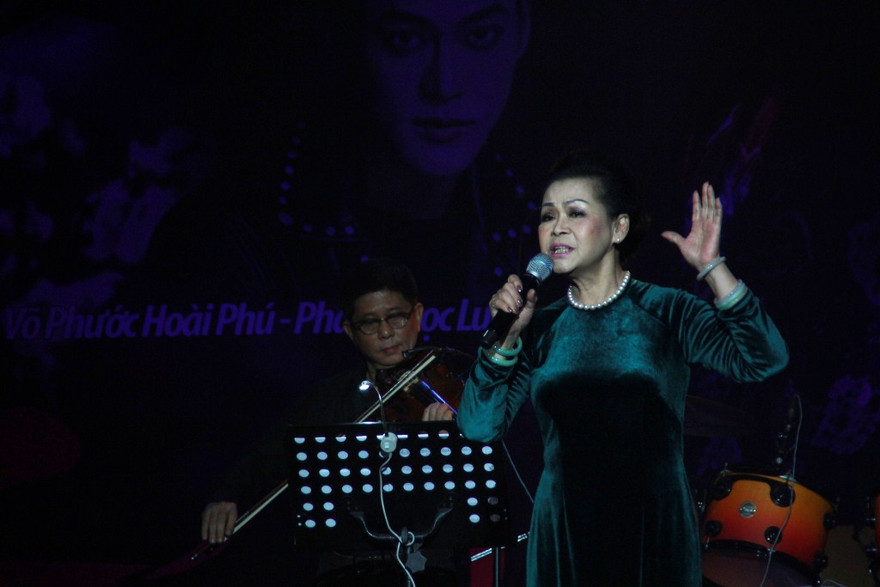 Danh ca Khánh Ly thỏa ước ao được hát tại Nhạc viện TPHCM