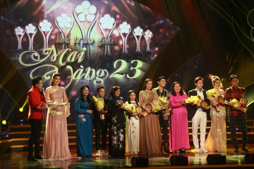 Những khoảnh khắc ấn tượng tại lễ trao giải Mai Vàng 2017