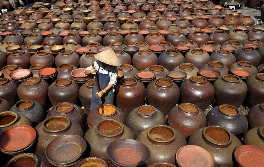 Về Bần Yên Nhân xem người dân làm sản vật tiến Vua