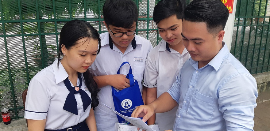 Điểm sàn của trường đại học Kinh tế TPHCM từ 16- 18