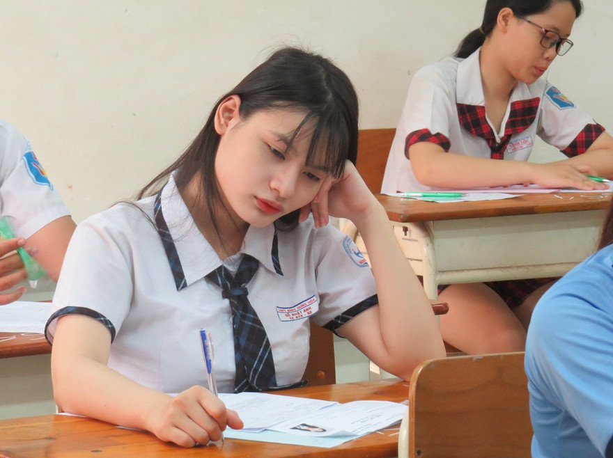 Chùm ảnh trước giờ “G” của sĩ tử thi THPT Quốc gia