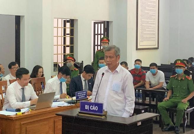  Bị cáo Trịnh Sướng bị cáo buộc là người cầm đầu và phải chịu trách nhiệm về việc đã pha chế, sản xuất 137 triệu lít xăng giả 